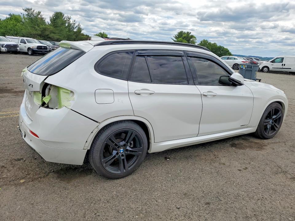 2015 Bmw X1 მანქანა იყიდება აუქციონზე, vin: WBAVM5C53FVV94431, აუქციონის ნომერი: 55925406