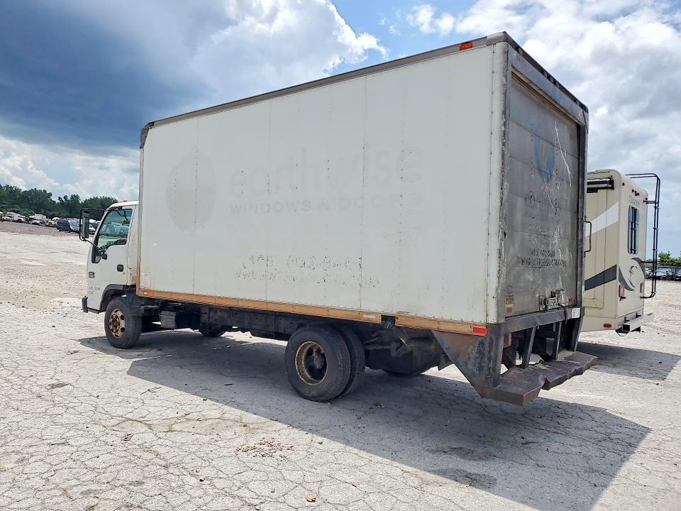 56975106 :رقم المزاد ، J8DB4B16X57001990 vin ، 2005 Gmc W4 مزاد بيع