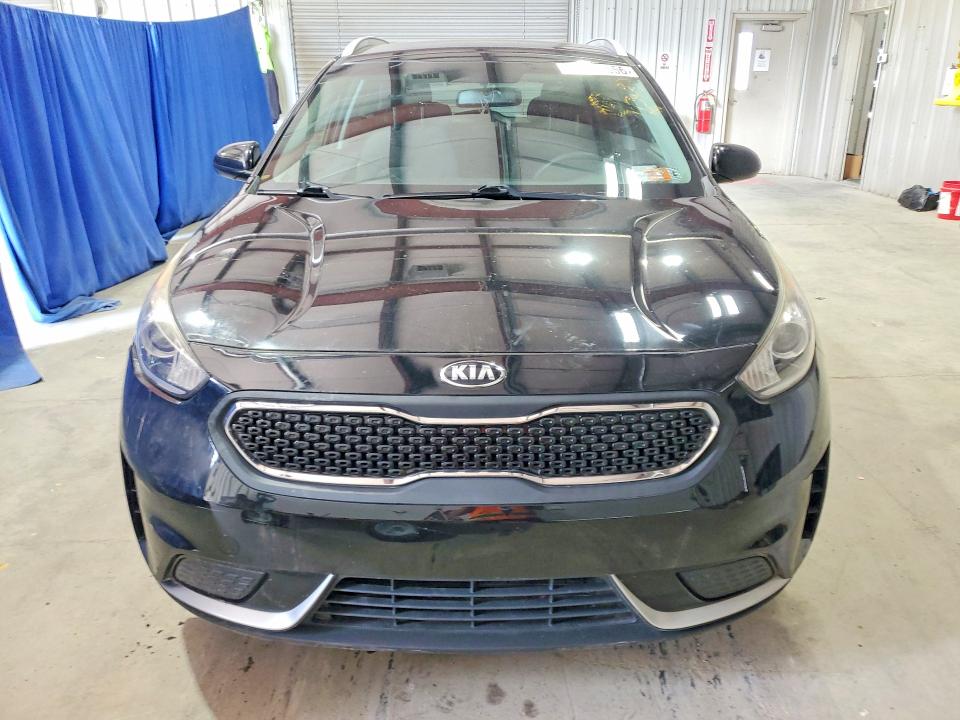 58697556 :رقم المزاد ، KNDCB3LC7H5049144 vin ، 2017 Kia Niro مزاد بيع