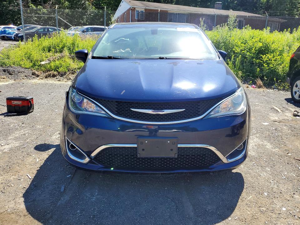 Продаж на аукціоні авто 2018 Chrysler Pacifica, vin: 2C4RC1FG9JR351750, номер лоту: 57749946