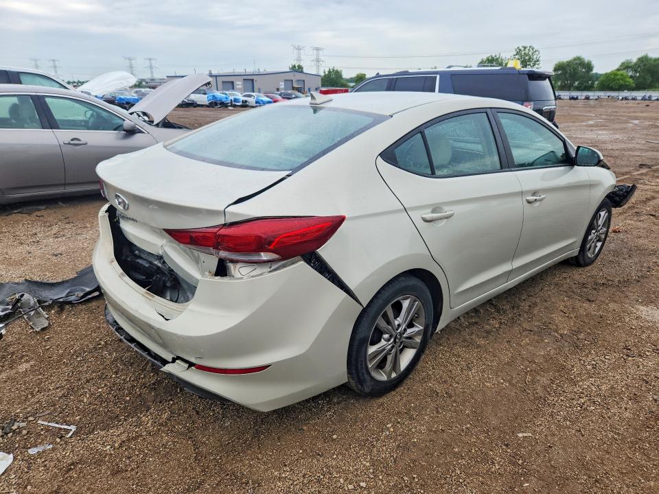 2017 Hyundai Elantra მანქანა იყიდება აუქციონზე, vin: KMHD84LF3HU177739, აუქციონის ნომერი: 58994446