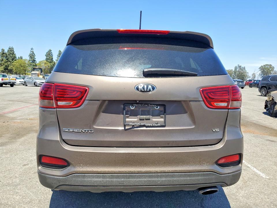 2020 Kia Sorento მანქანა იყიდება აუქციონზე, vin: 5XYPGDA55LG620286, აუქციონის ნომერი: 57229376