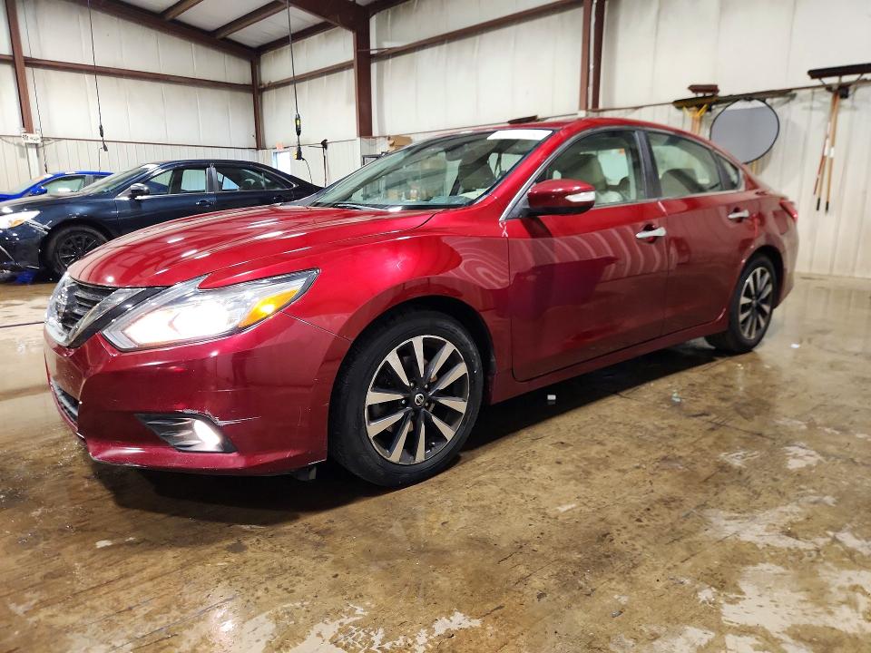 57714556 :رقم المزاد ، 1N4AL3AP4JC230932 vin ، 2018 Nissan Altima مزاد بيع