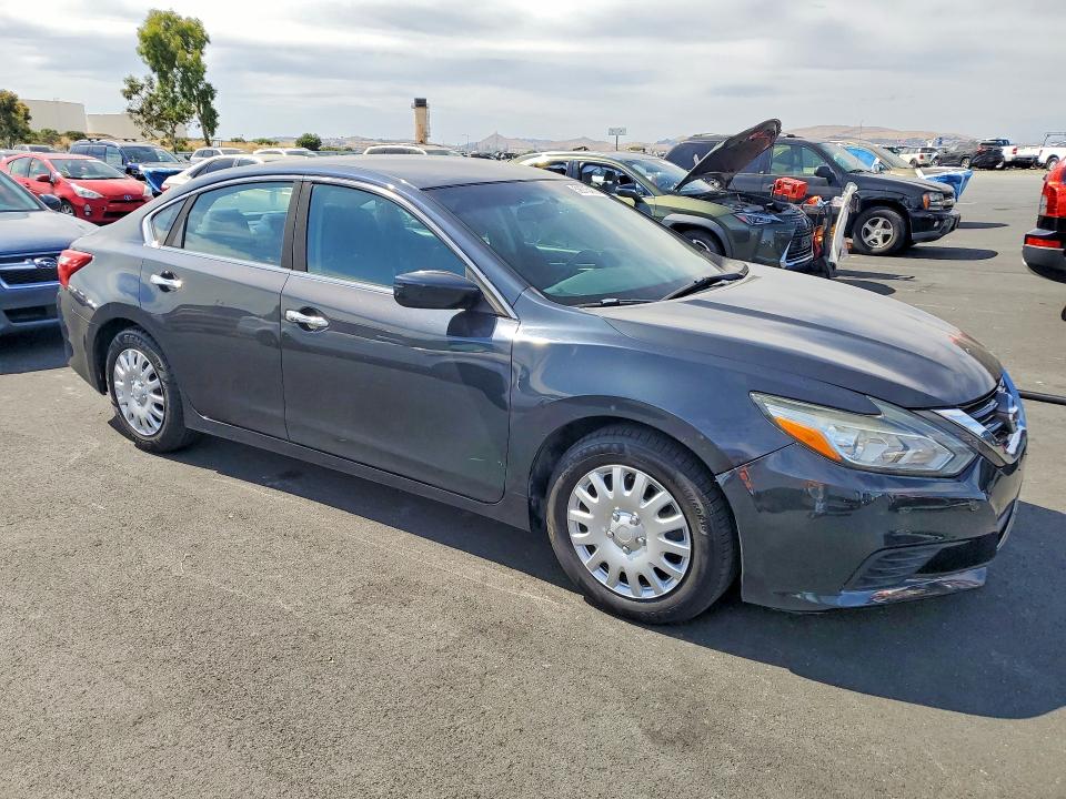 2016 Nissan Altima მანქანა იყიდება აუქციონზე, vin: 1N4AL3AP8GC221837, აუქციონის ნომერი: 59015486