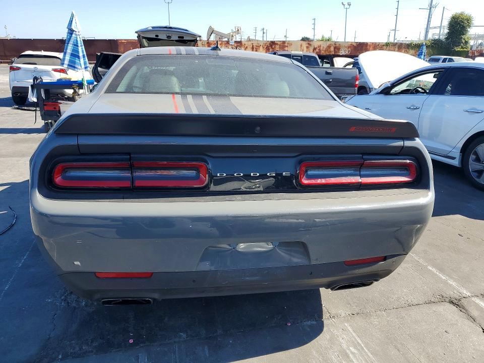 58154746 :رقم المزاد ، 2C3CDZFJ0PH558639 vin ، 2023 Dodge Challenger مزاد بيع