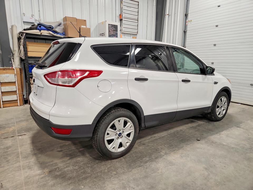 57141846 :رقم المزاد ، 1FMCU0F78FUA33251 vin ، 2015 Ford Escape مزاد بيع