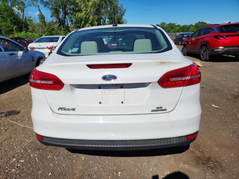 Aukcja sprzedaży 2015 Ford Focus, vin: 1FADP3F2XFL263276, numer aukcji: 57188016