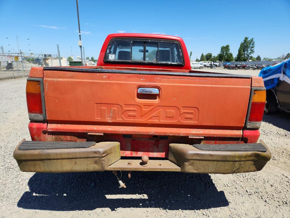 1986 Mazda B2000 მანქანა იყიდება აუქციონზე, vin: JM2UF3112G0634246, აუქციონის ნომერი: 57960186