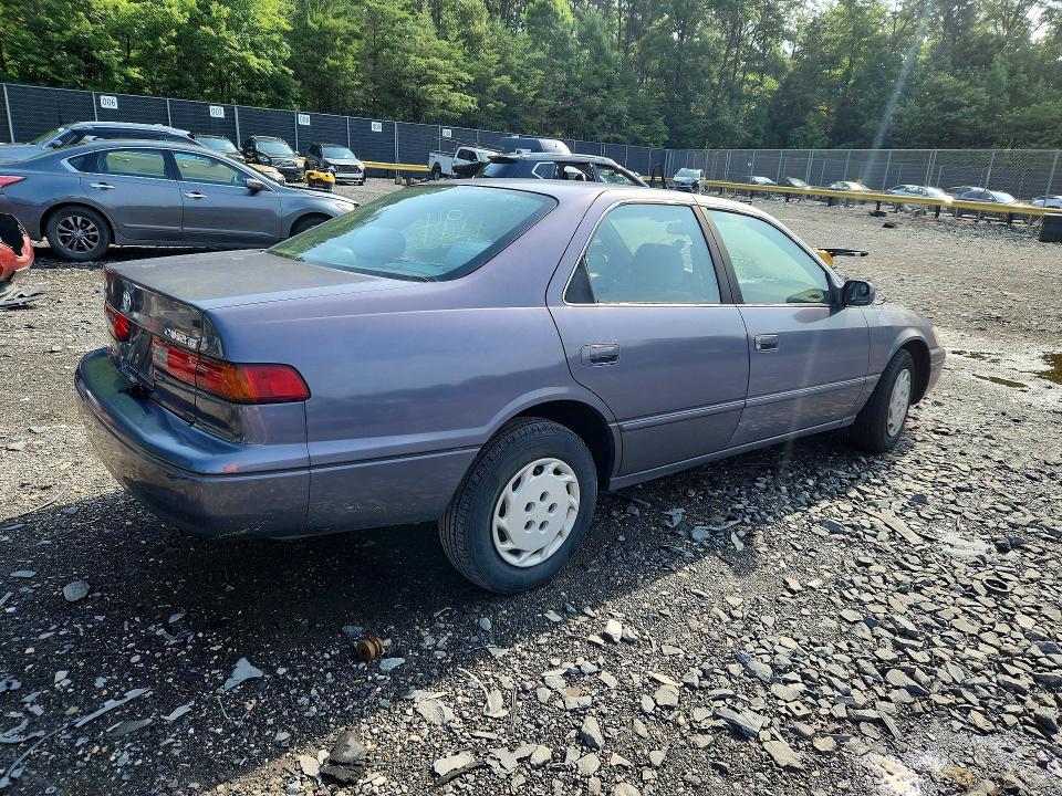 1998 Toyota Camry მანქანა იყიდება აუქციონზე, vin: 4T1BG22K6WU244294, აუქციონის ნომერი: 57049876