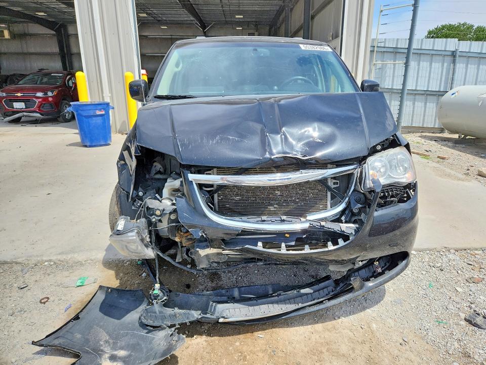 55382986 :رقم المزاد ، 2C4RC1BG9DR724201 vin ، 2013 Chrysler Town & Country مزاد بيع