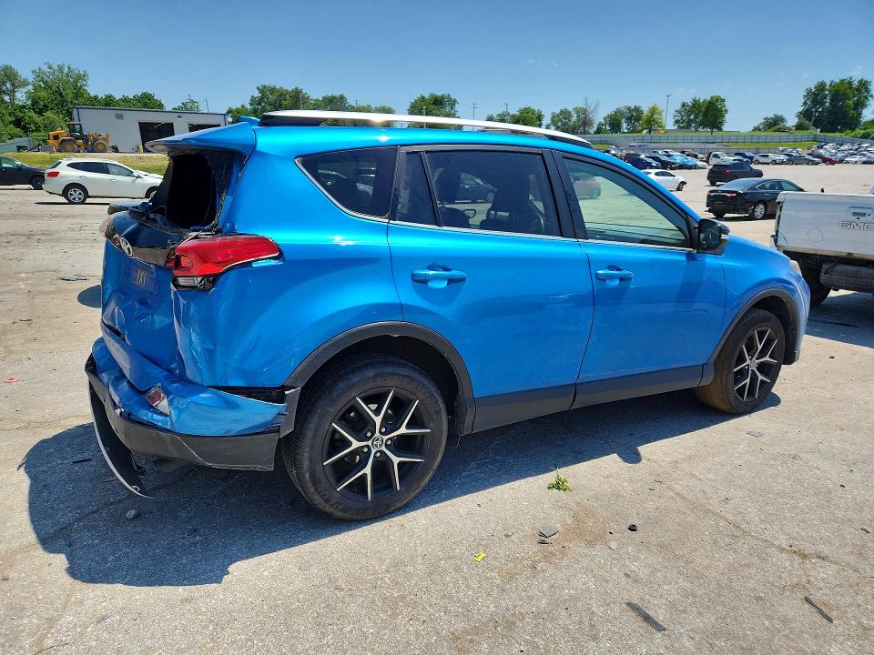 Продажа на аукционе авто 2016 Toyota Rav4, vin: JTMNFREV5GJ082812, номер лота: 57609116