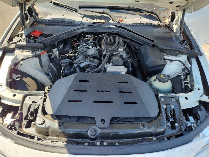 55646206 :رقم المزاد ، WBA3B1G55FNT03735 vin ، 2015 Bmw 320 مزاد بيع