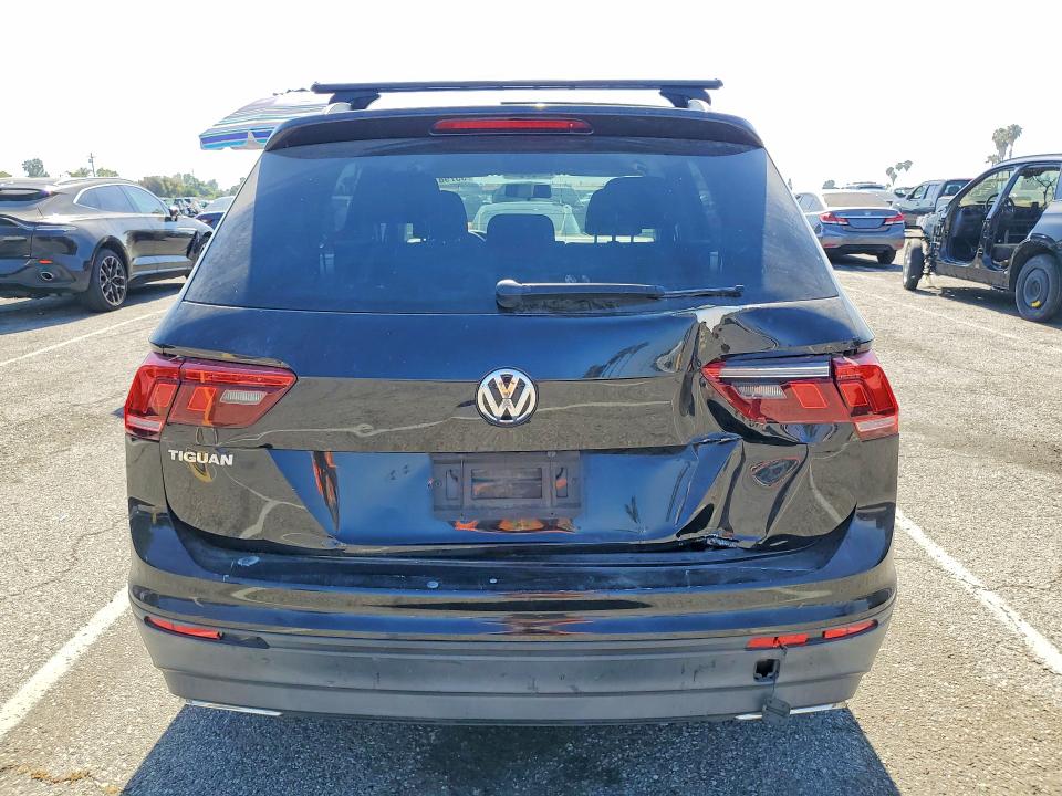 Продажа на аукционе авто 2019 Volkswagen Tiguan, vin: 3VV1B7AX6KM062636, номер лота: 55798126