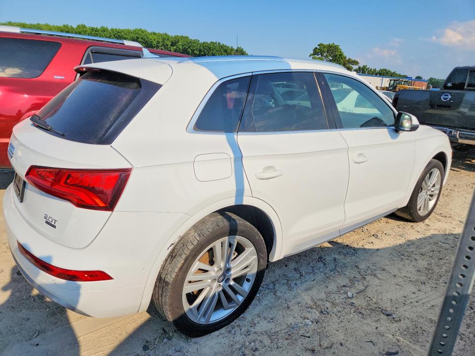 56977916 :رقم المزاد ، WA1BNAFY2J2003480 vin ، 2018 Audi Q5 مزاد بيع