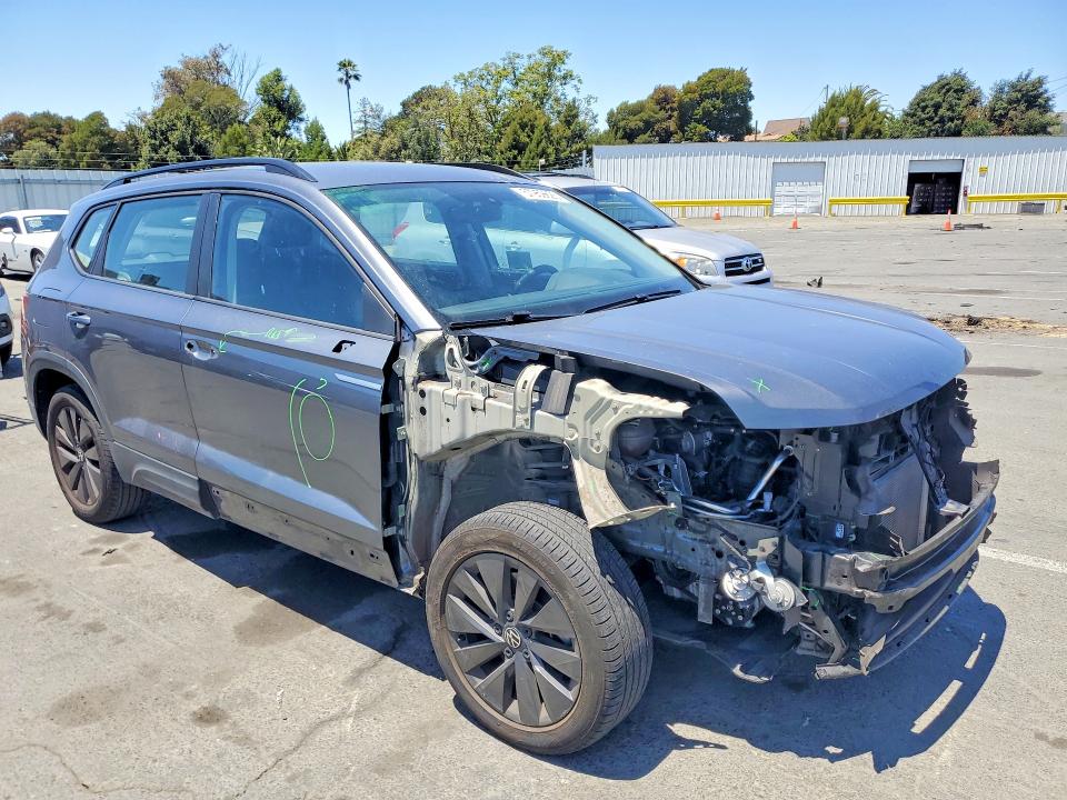 Продажа на аукционе авто 2023 Volkswagen Taos, vin: 3VVCX7B28PM377166, номер лота: 57959626
