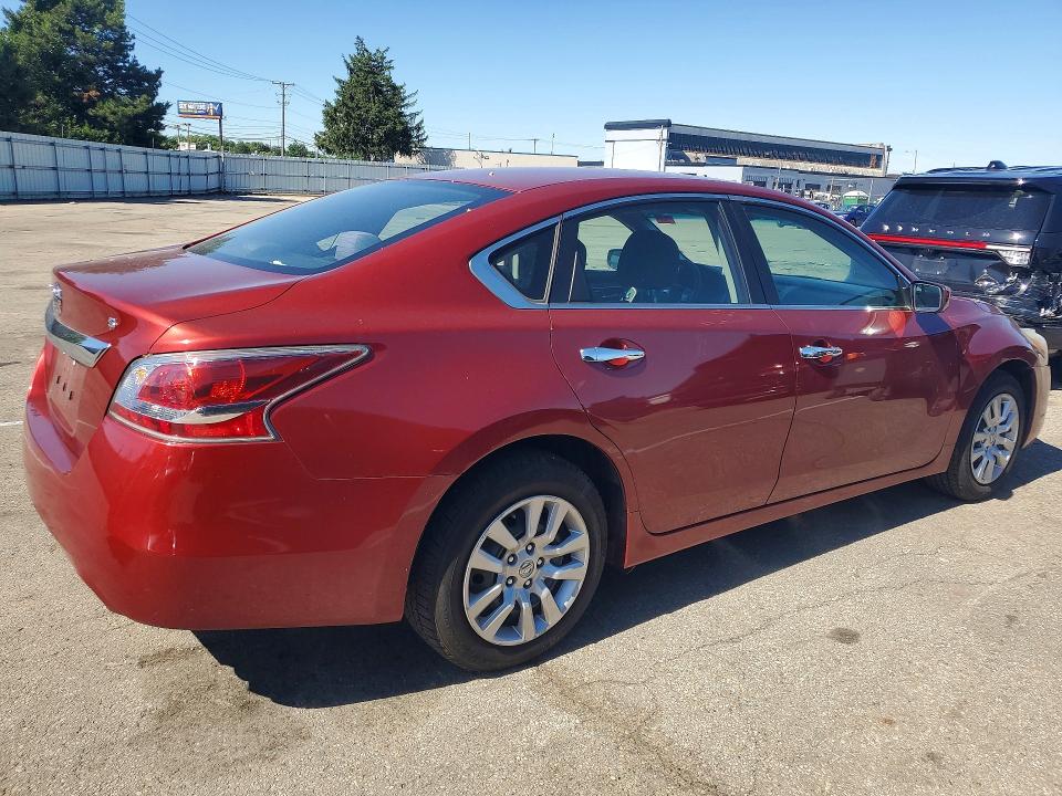 Продажа на аукционе авто 2015 Nissan Altima, vin: 1N4AL3AP7FN384448, номер лота: 55436696