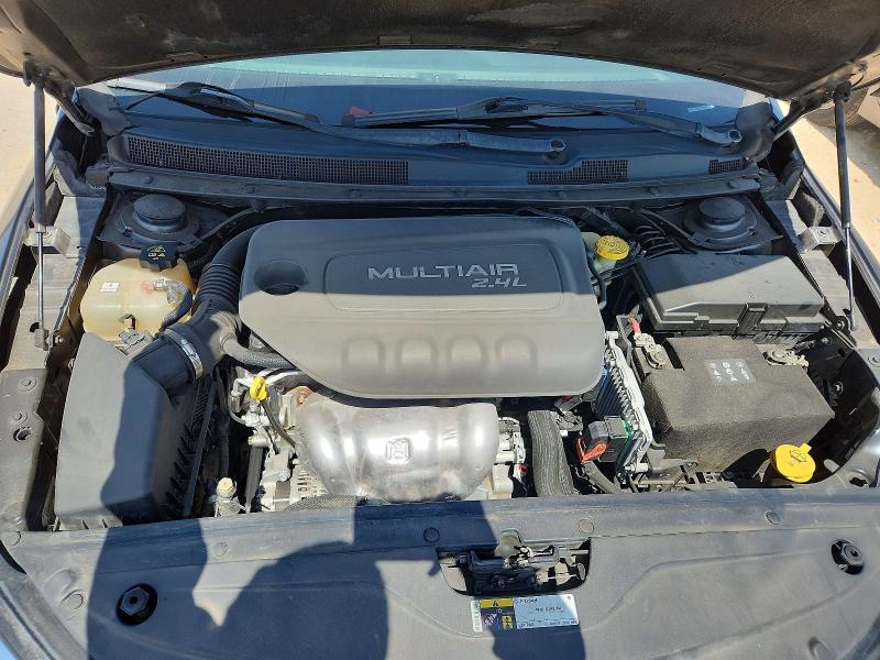 Продаж на аукціоні авто 2015 Chrysler 200, vin: 1C3CCCAB4FN706524, номер лоту: 58789006