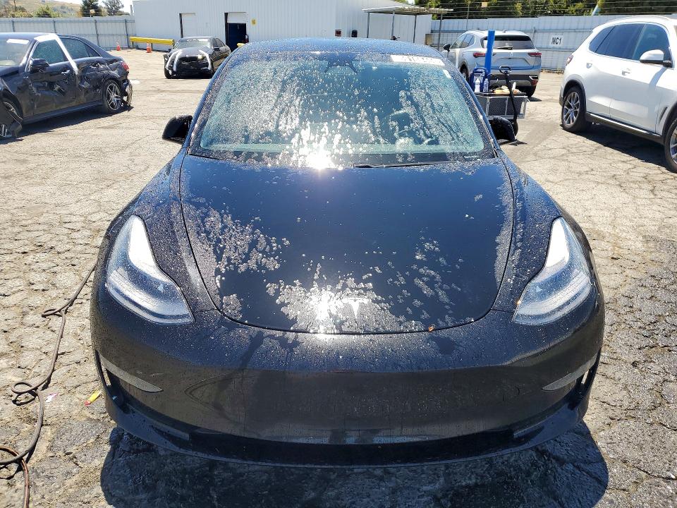 59168466 :رقم المزاد ، 5YJ3E1EA5MF930277 vin ، 2021 Tesla Model 3 مزاد بيع