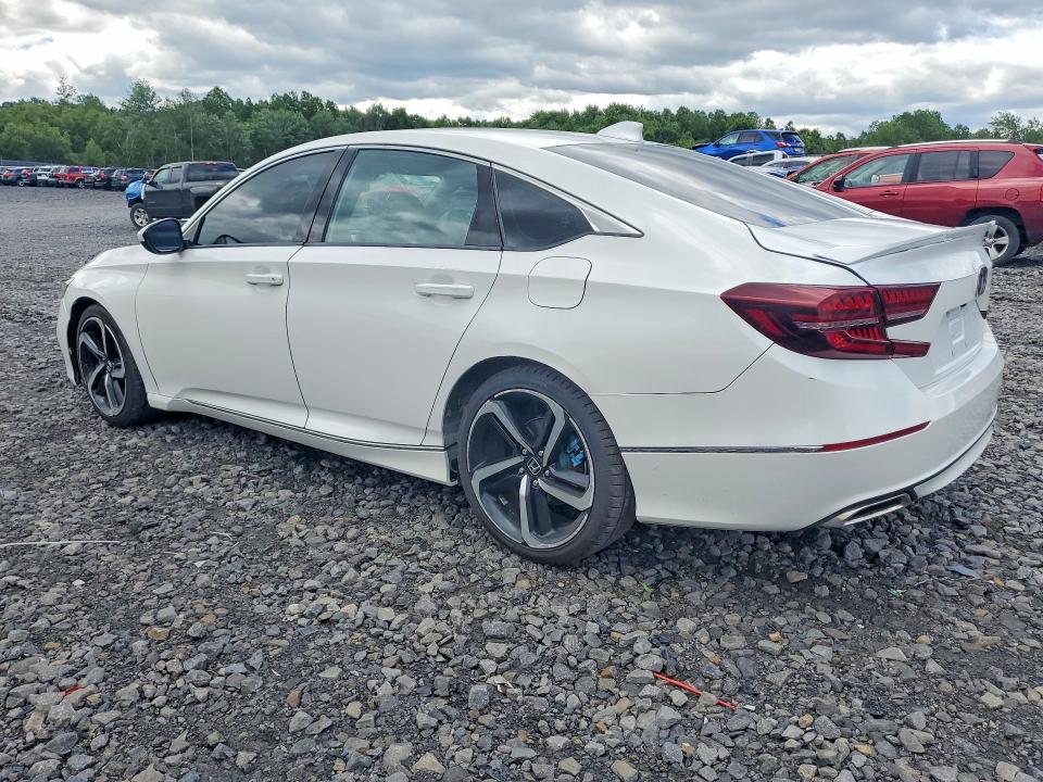 57203656 :رقم المزاد ، 1HGCV1F35JA085470 vin ، 2018 Honda Accord مزاد بيع