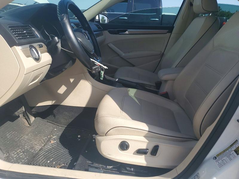 58774156 :رقم المزاد ، 1VWBA7A34JC046774 vin ، 2018 Volkswagen Passat مزاد بيع