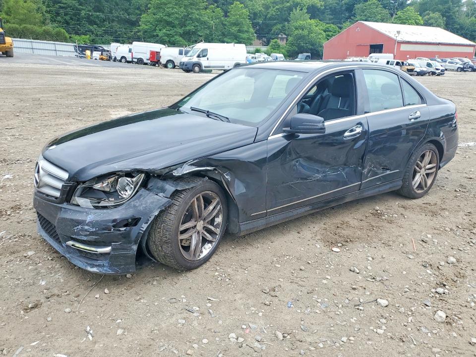 Продаж на аукціоні авто 2013 Mercedes-benz C, vin: WDDGF8AB4DA774284, номер лоту: 58784416