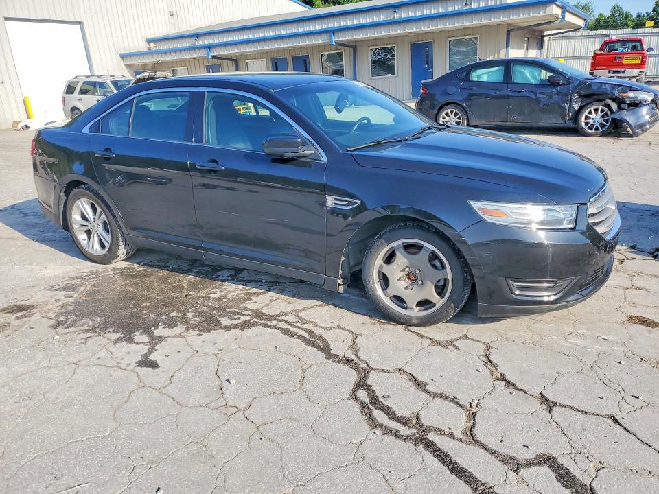 85630205 :رقم المزاد ، 1FAHP2E89DG181949 vin ، 2013 Ford Taurus مزاد بيع