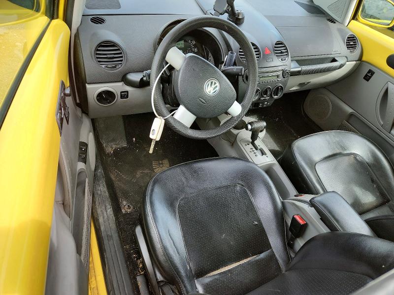 53760956 :رقم المزاد ، 3VWCK31C65M401264 vin ، 2005 Volkswagen New Beetle مزاد بيع