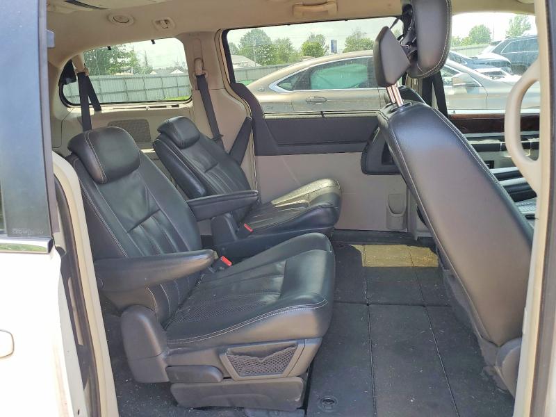 55332366 :رقم المزاد ، 2A4RR8D17AR494017 vin ، 2010 Chrysler Town & Country مزاد بيع