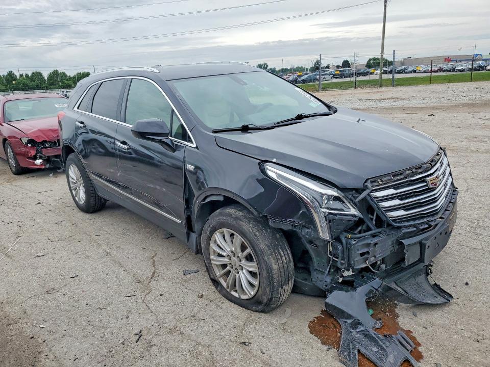 56238336 :رقم المزاد ، 1GYKNBRS3JZ118822 vin ، 2018 Cadillac Xt5 مزاد بيع
