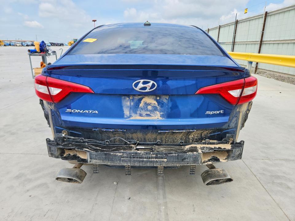 Продажа на аукционе авто 2016 Hyundai Sonata, vin: 5NPE34AF7GH422318, номер лота: 55704776