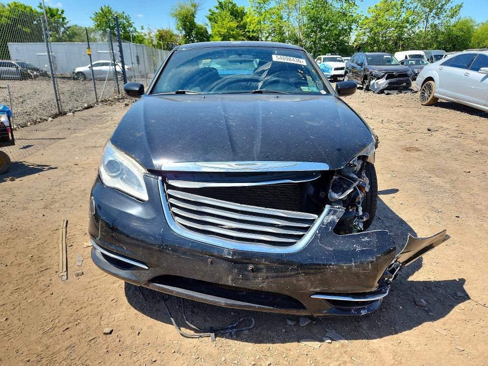 Aukcja sprzedaży 2014 Chrysler 200, vin: 1C3CCBABXEN211852, numer aukcji: 54698436