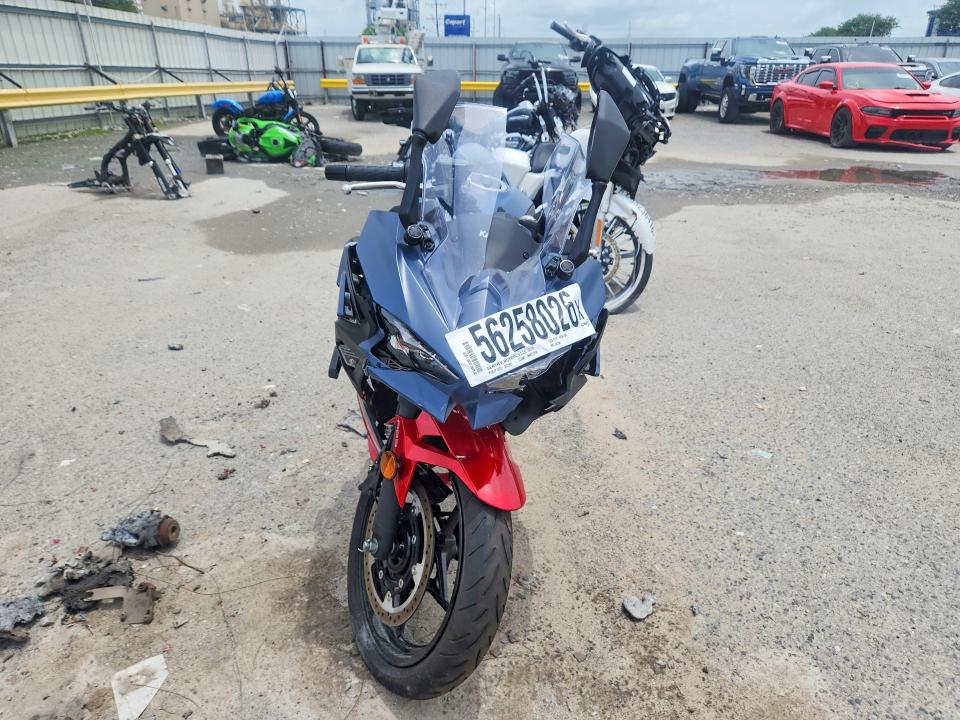 56258026 :رقم المزاد ، ML5EXGJ10TDA87586 vin ، 2026 Kawasaki Ex500 مزاد بيع