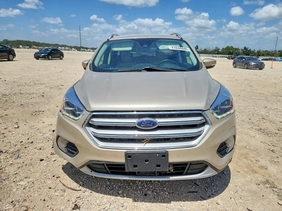2018 Ford Escape მანქანა იყიდება აუქციონზე, vin: 1FMCU0J93JUD04038, აუქციონის ნომერი: 41634046