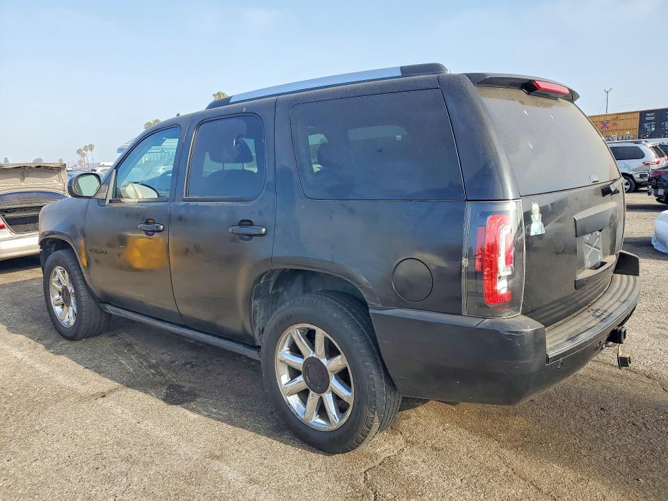 55640736 :رقم المزاد ، 1GKFK63838J122841 vin ، 2008 Gmc Yukon مزاد بيع
