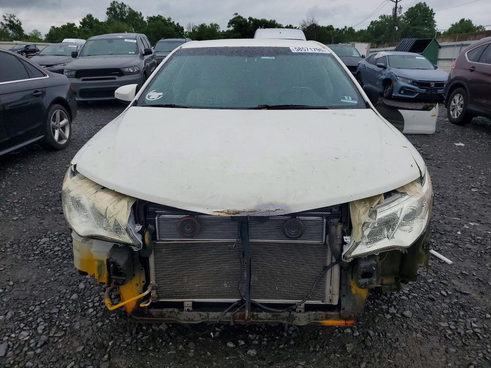 58571796 :رقم المزاد ، 4T1BD1FK1EU104598 vin ، 2014 Toyota Camry Hybrid مزاد بيع
