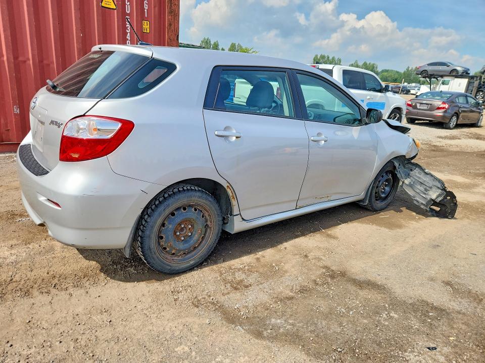 58651646 :رقم المزاد ، 2T1KU4EE3BC629897 vin ، 2011 Toyota Matrix مزاد بيع