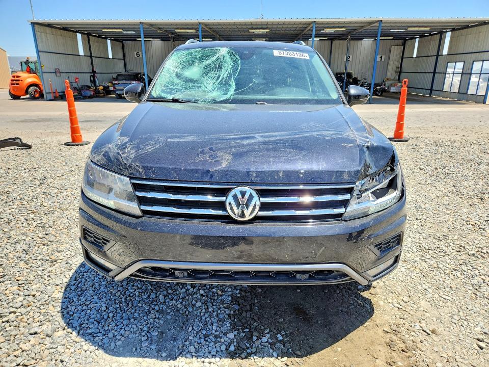 Продажа на аукционе авто 2020 Volkswagen Tiguan, vin: 3VV2B7AX0LM123646, номер лота: 57363136