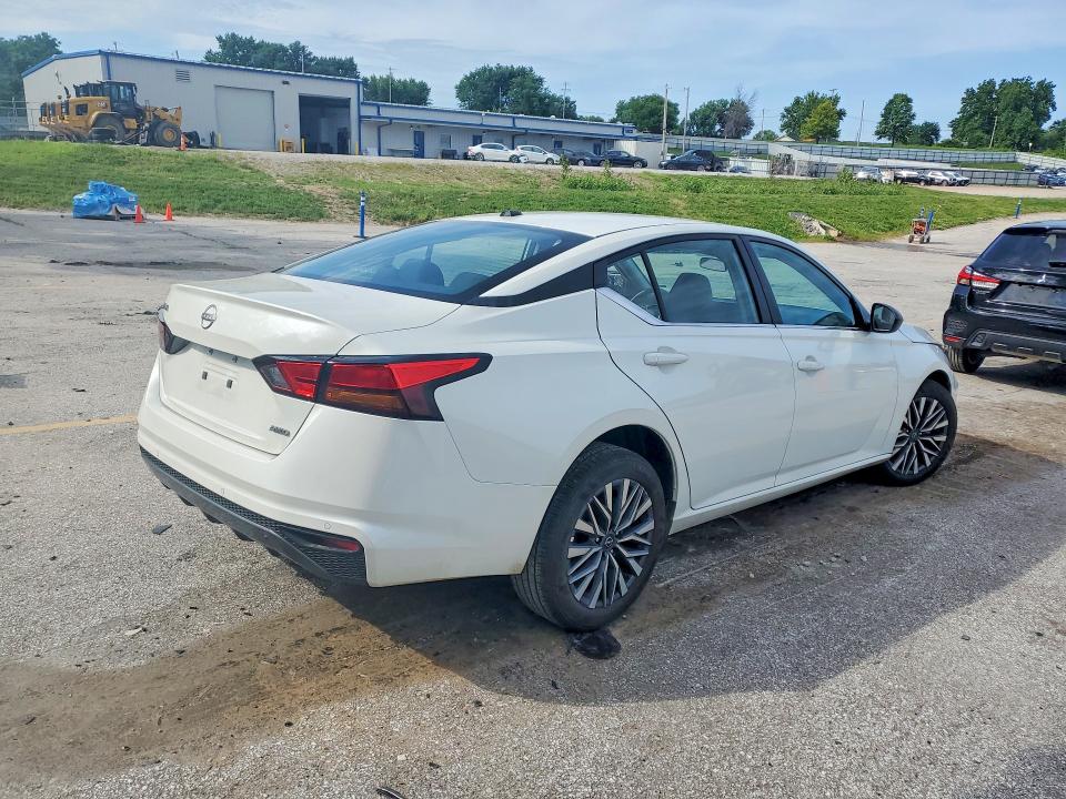 Продаж на аукціоні авто 2026 Nissan Altima, vin: 1N4BL4DW9TN318735, номер лоту: 56442536