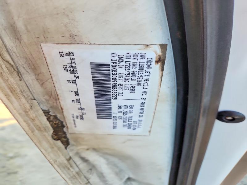 54696686 :رقم المزاد ، 1FDKE30G9RHB88228 vin ، 1994 Ford E350 مزاد بيع