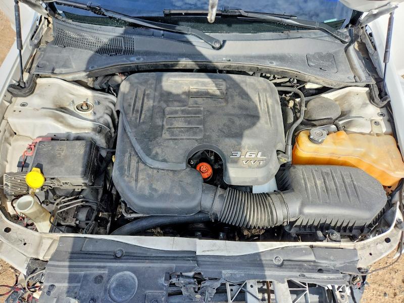 Продажа на аукционе авто 2018 Chrysler 300, vin: 2C3CCABG9JH240315, номер лота: 55597996