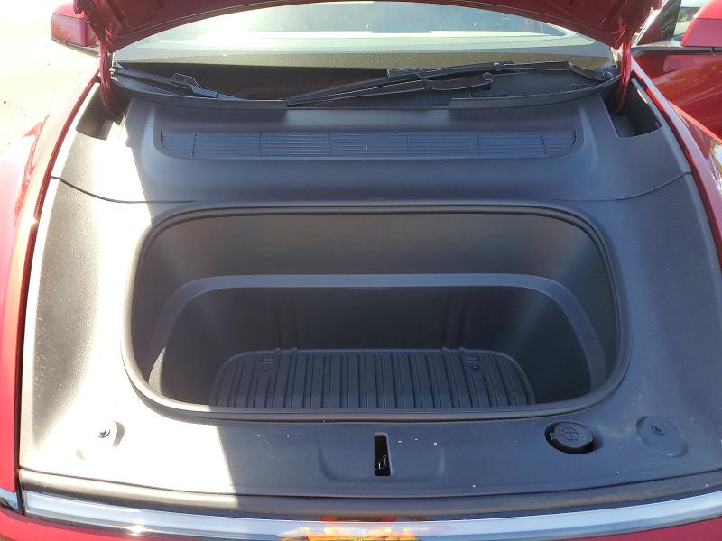 55721626 :رقم المزاد ، 7SAYGDEE3TF598927 vin ، 2026 Tesla Model Y مزاد بيع