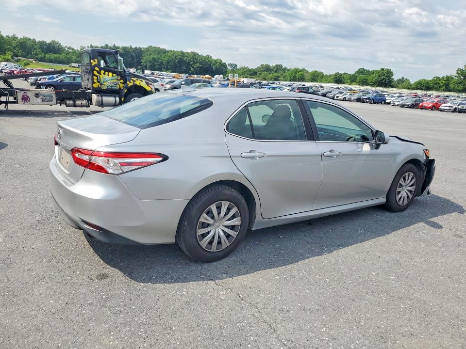 Продажа на аукционе авто 2019 Toyota Camry, vin: 4T1B11HK0KU702926, номер лота: 58699366