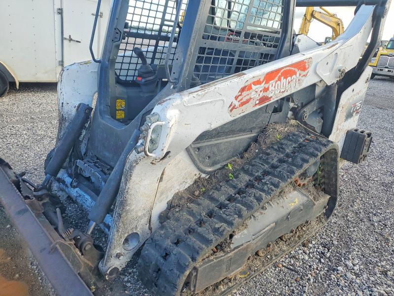 Продаж на аукціоні авто 2021 Bobcat T76, vin: B4CE16474, номер лоту: 56058056