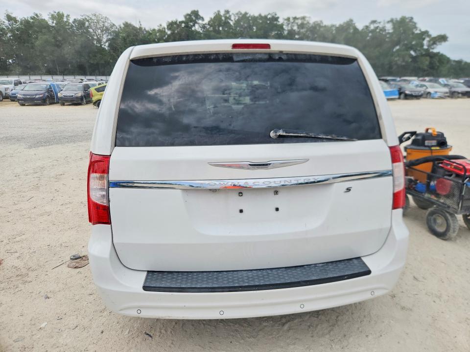 Продажа на аукционе авто 2015 Chrysler Town & Country, vin: 2C4RC1HG4FR562116, номер лота: 55748586