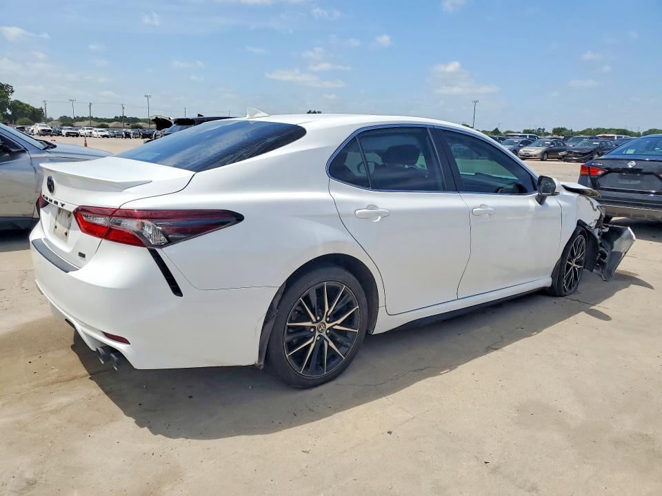 2024 Toyota Camry მანქანა იყიდება აუქციონზე, vin: 4T1G11AK2RU885370, აუქციონის ნომერი: 58732296