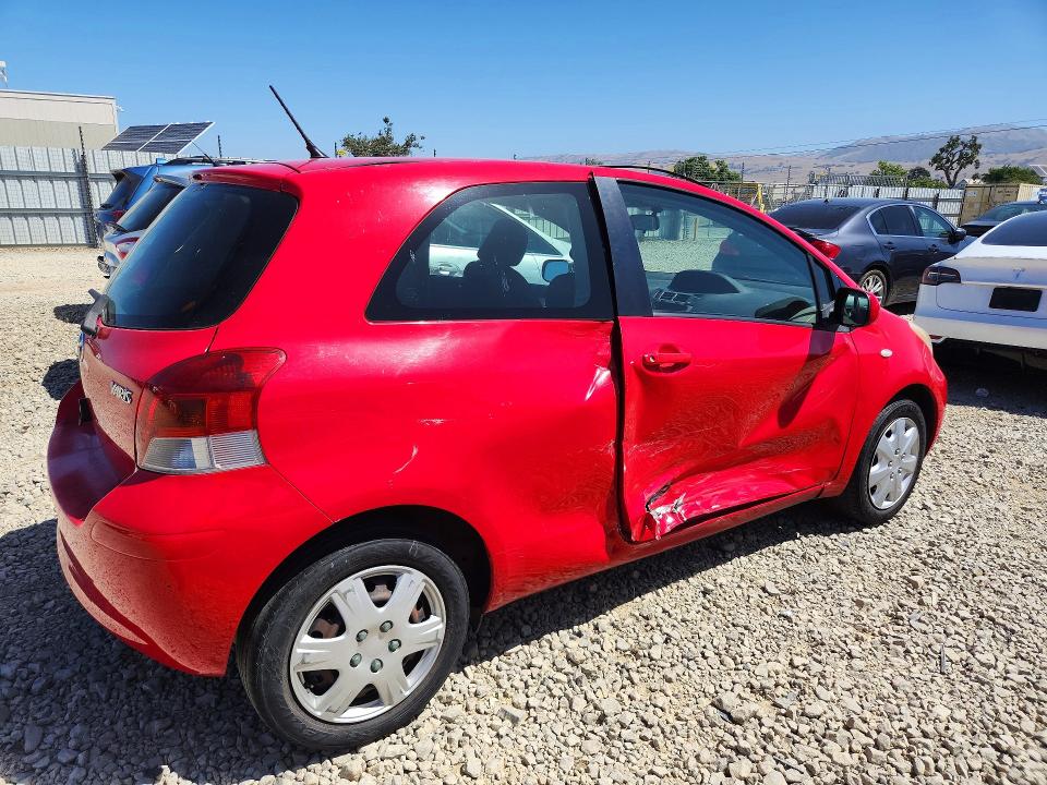 2010 Toyota Yaris მანქანა იყიდება აუქციონზე, vin: JTDJT4K35A5323555, აუქციონის ნომერი: 56529806