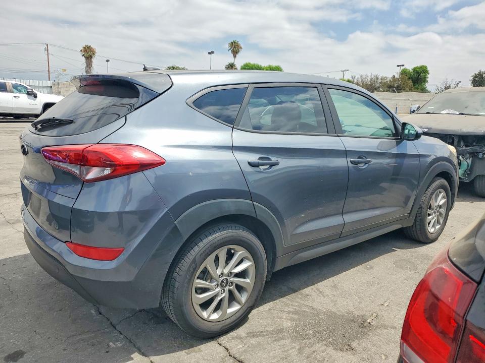 58797566 :رقم المزاد ، KM8J23A47HU396252 vin ، 2017 Hyundai Tucson مزاد بيع