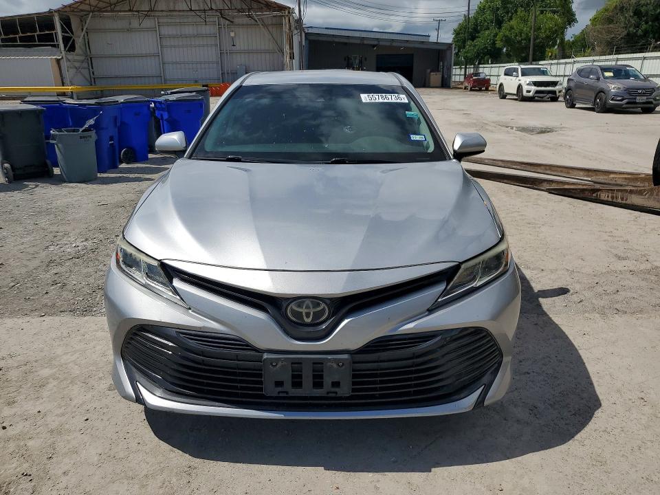 2019 Toyota Camry მანქანა იყიდება აუქციონზე, vin: 4T1B11HK3KU271014, აუქციონის ნომერი: 55786736
