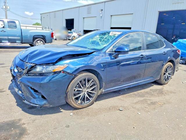 2021 Toyota Camry მანქანა იყიდება აუქციონზე, vin: 4T1G11AK1MU581455, აუქციონის ნომერი: 58200216