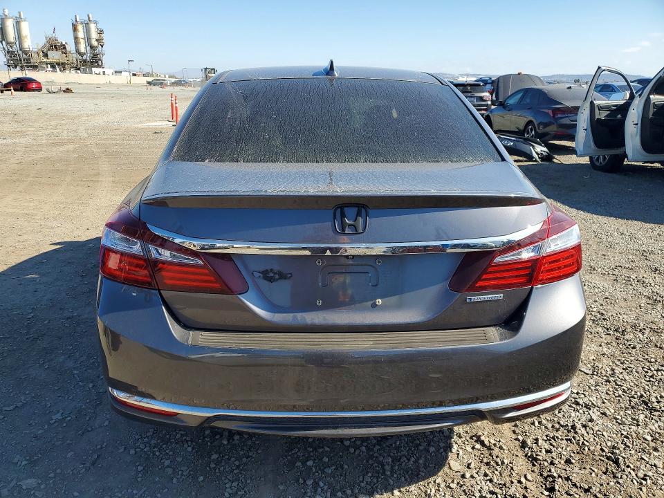 2017 Honda Accord მანქანა იყიდება აუქციონზე, vin: JHMCR6F5XHC010133, აუქციონის ნომერი: 59191676
